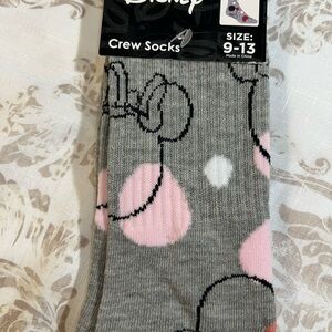 New~Disney World’s Women’s Cute & Fun “Minnie Mouse” Crew Socks